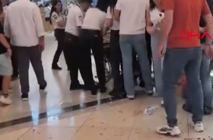 Ankara'da alışveriş merkezinde bıçaklı kavga: 2 yaralı