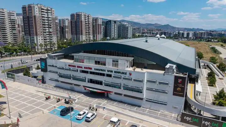 Basketbolun simge ismi Ateş Özerk’in adı Karşıyaka'da yaşayacak