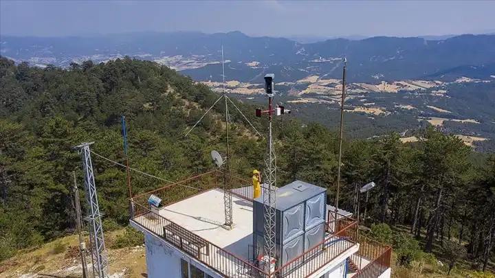 Bolu’da gözetleme kulelerindeki kameralar yangınların erken söndürülmesini sağlıyor