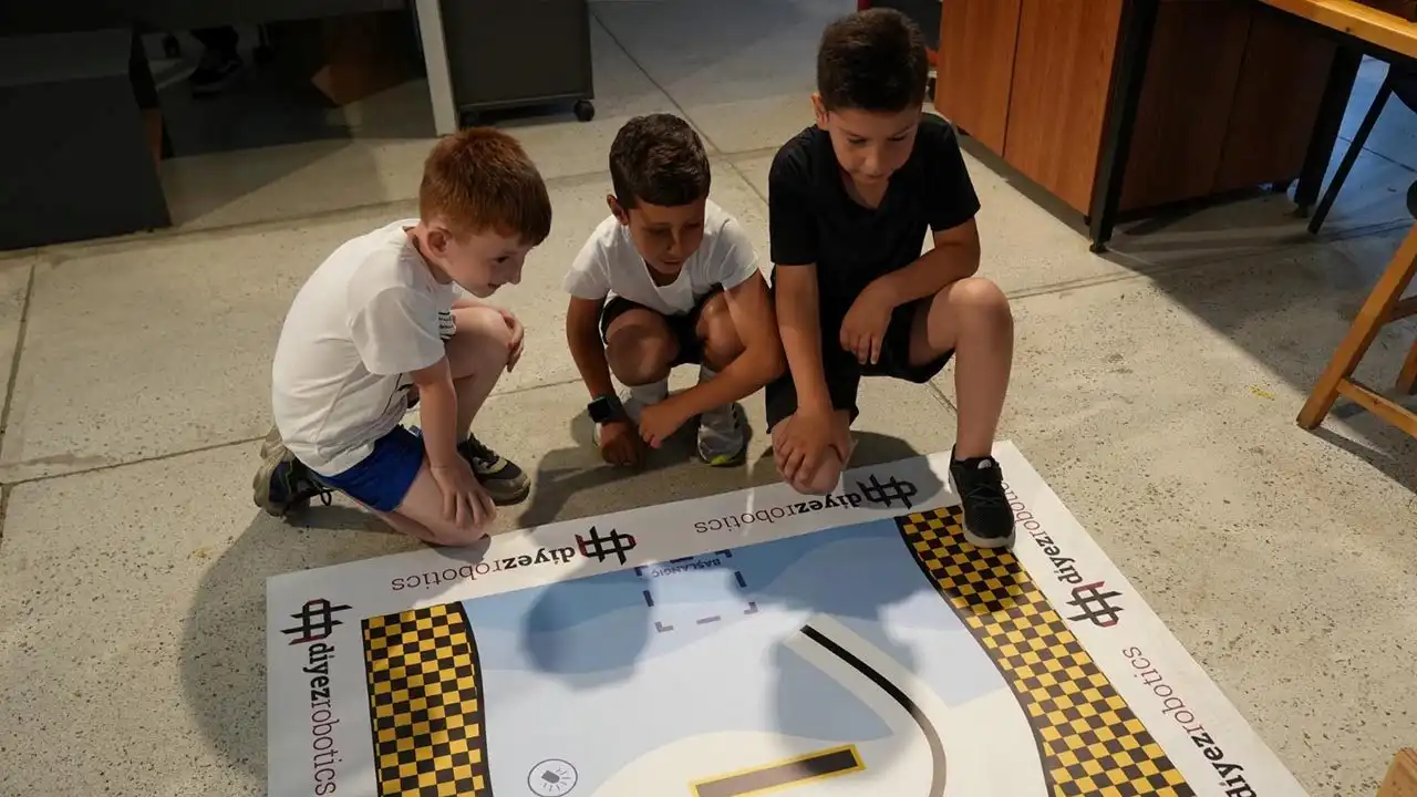 Büyükşehir çocukları Robotik dünya ile tanıştırdı