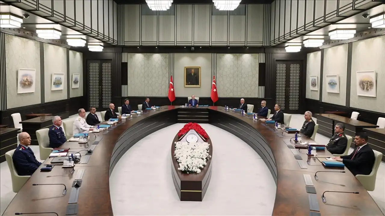 Cumhurbaşkanı Erdoğan'ın başkanlık ettiği Yüksek Askeri Şura toplantısı başladı