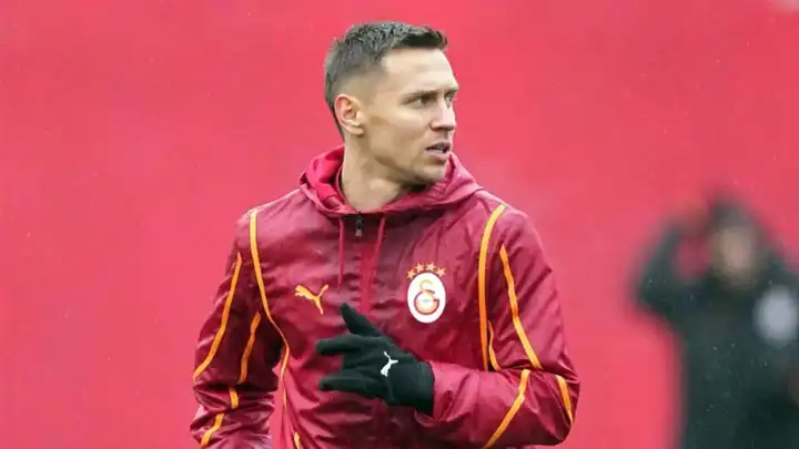 Galatasaray, Frankowski’yi Rennes’e gönderdi! Transfer detayları ortaya çıktı