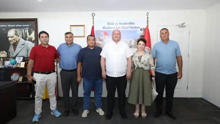 İlkay Çiçek, Muhtarlar Derneği ile bir araya geldi