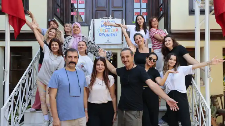 Konak’ta öğretmenlere dramalı eğitim