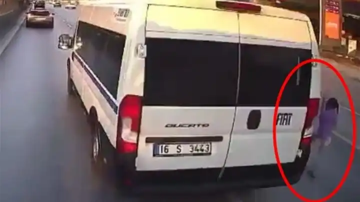 Otizmli çocuğa çarpmamak için manevra yaptı: Beton mikseriyle çarpıştı