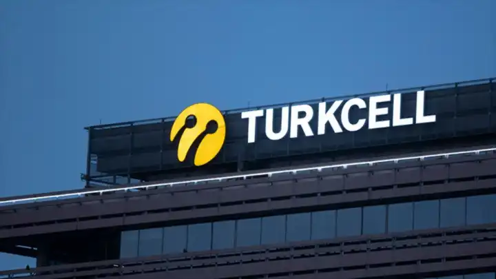 Telekom devinden 500 milyon dolarlık ayrılık.. Ukrayna'dan ayrıldı!