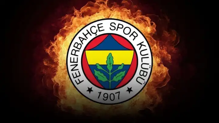 Üç büyüklerin yıldızı olan futbolcu satış listesinde! Fenerbahçe'den ayrıldıktan sonra bir türlü yüzü gülmedi..
