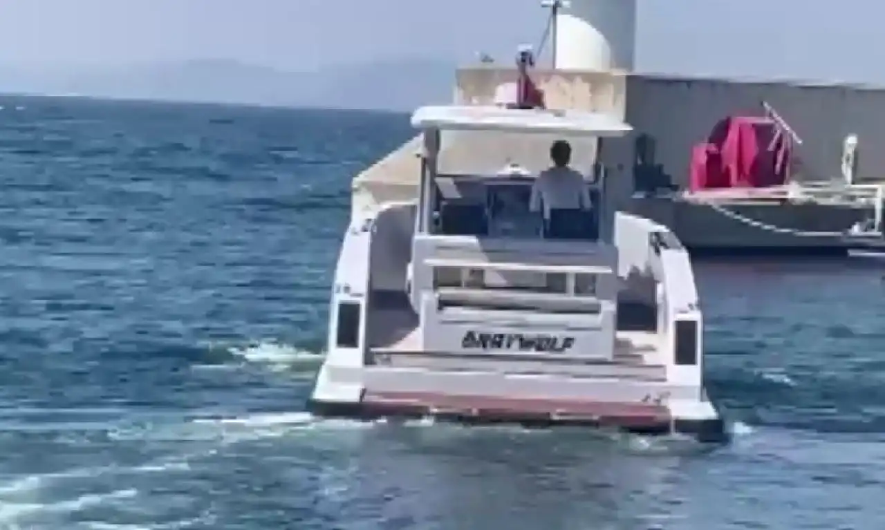 Yunanistan'a gitmek için denize açılan iş insanı kayboldu: Teknesi parçalanmış halde bulundu