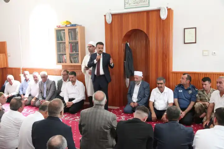 Bitlis’te 2 yıl süren kan davası sona erdi: Kur-an-ı Kerim önünde el sıkışarak barıştılar