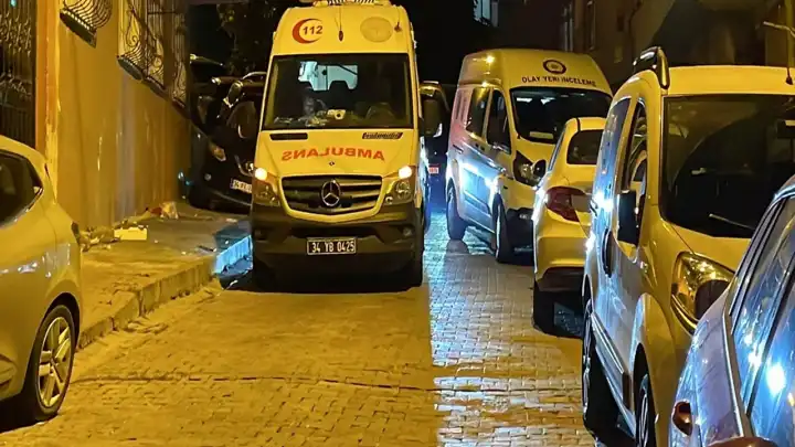 Dış cephe ustası evinde başından vurulmuş halde bulundu