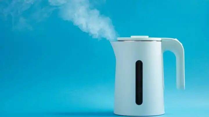 Elektrikli aletleri fişte bırakmayın! Uzmanlardan yağış öncesi hayati uyarı