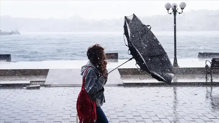 İstanbul için fırtına ve sağanak uyarısı