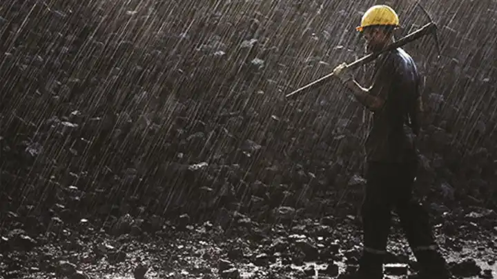 13 saatte 4 işçi hayatını kaybetti: Elektrik çarpması, düşme ve iş kazaları can almaya devam ediyor