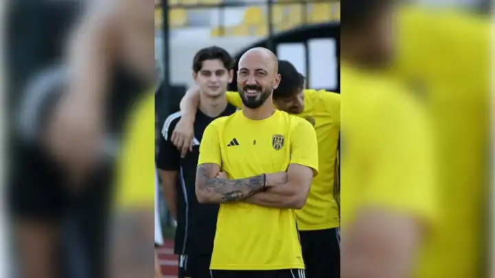Ahmet İlhan Özek: Şampiyon olacağımıza inanıyoruz