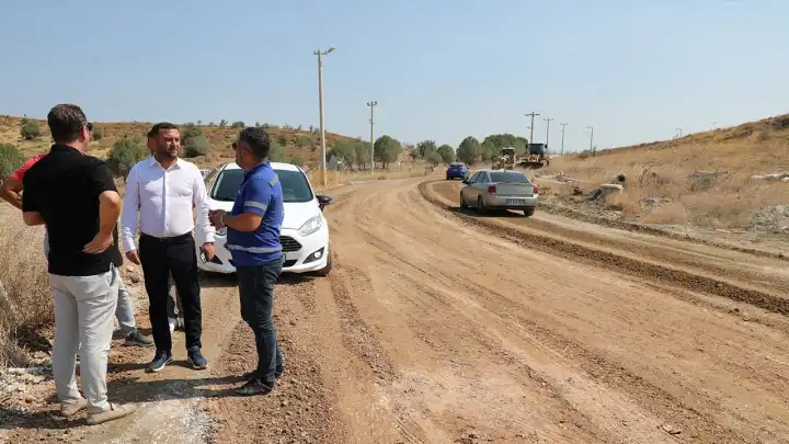 Seferihisar TOKİ yolu yenileniyor
