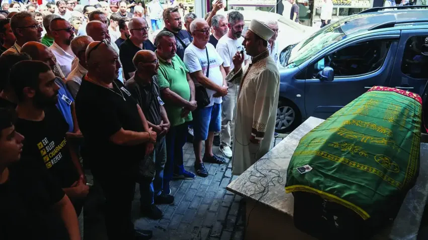 Almanya’dan tatile gelmişti: İzmir'den son yolculuğuna uğurlandı