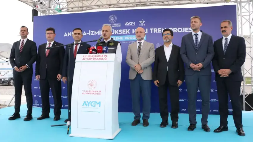Bakan Uraloğlu: Ankara-İzmir arası seyahat süresi 3,5 saate düşecek