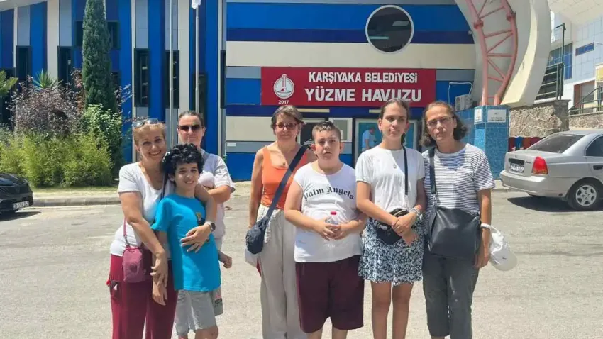 Karşıyaka’da yüzme eğitiminin kaldırılması tepki almıştı: Otizmli çocuklar için yüzme dersleri yeniden başlıyor