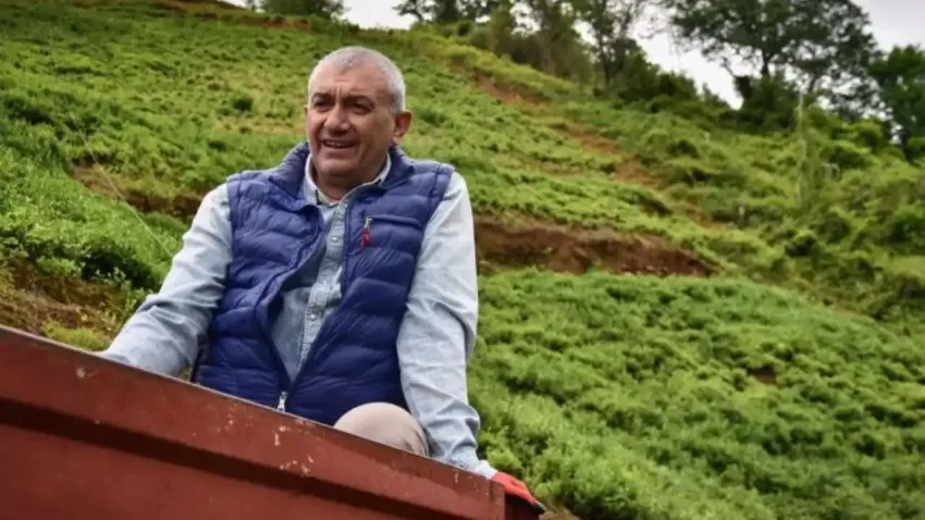 Rize’de belediye başkanına yumruklu saldırı: Çervatoğlu esrar çetelerini işaret etti haberinin görseli