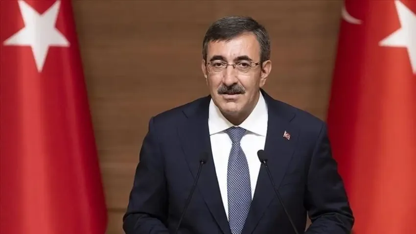 Sahte diploma tartışmalarına Cevdet Yılmaz’dan sert tepki: “Kaynağı şüpheli manipülasyonlar” haberinin görseli