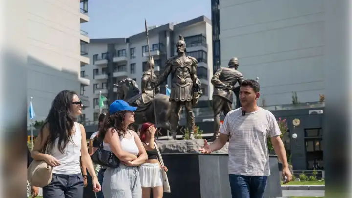 Abide – i Hürriyet Meydanı’nda akademik buluşma: Öğrenciler inceleme yaptı! 