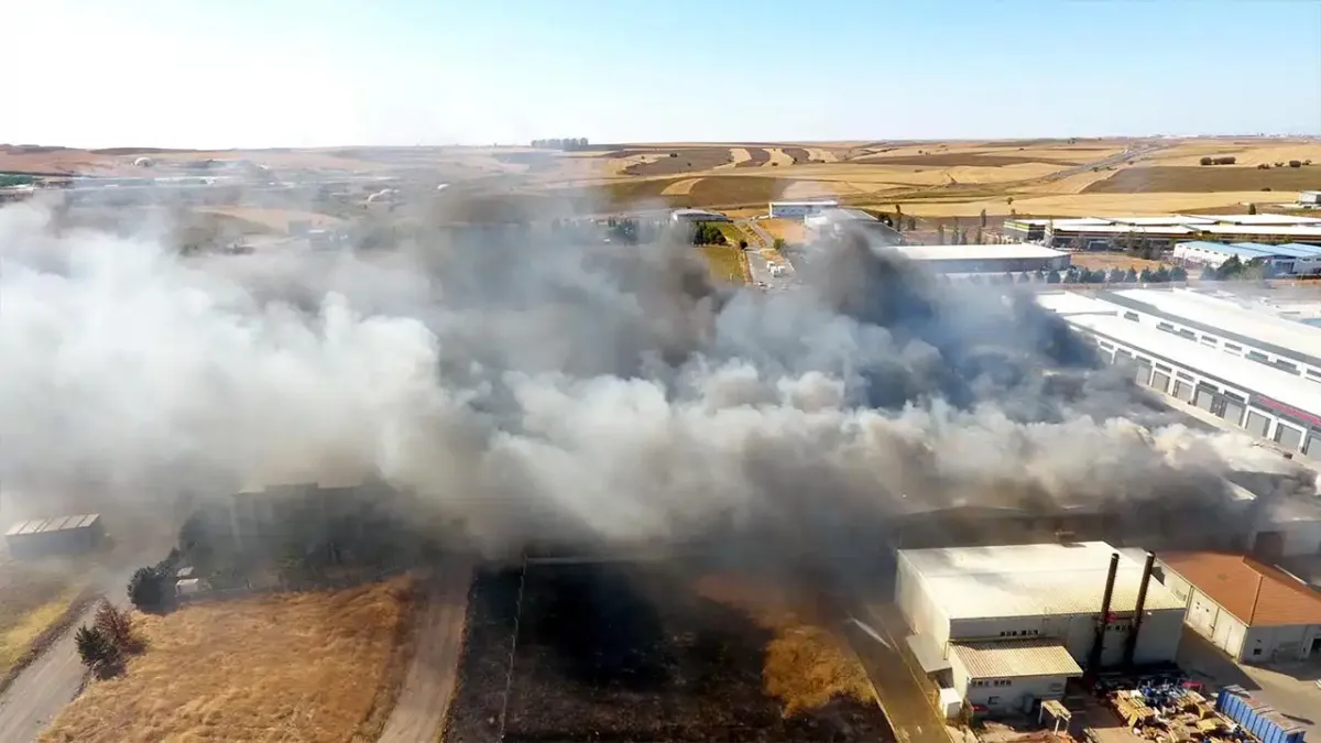 Tekirdağ Çorlu'da fabrika yangını!