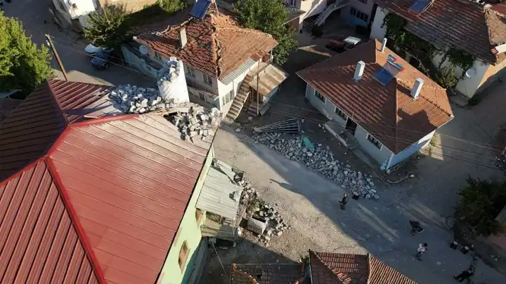Aktif fay üzerindeyiz