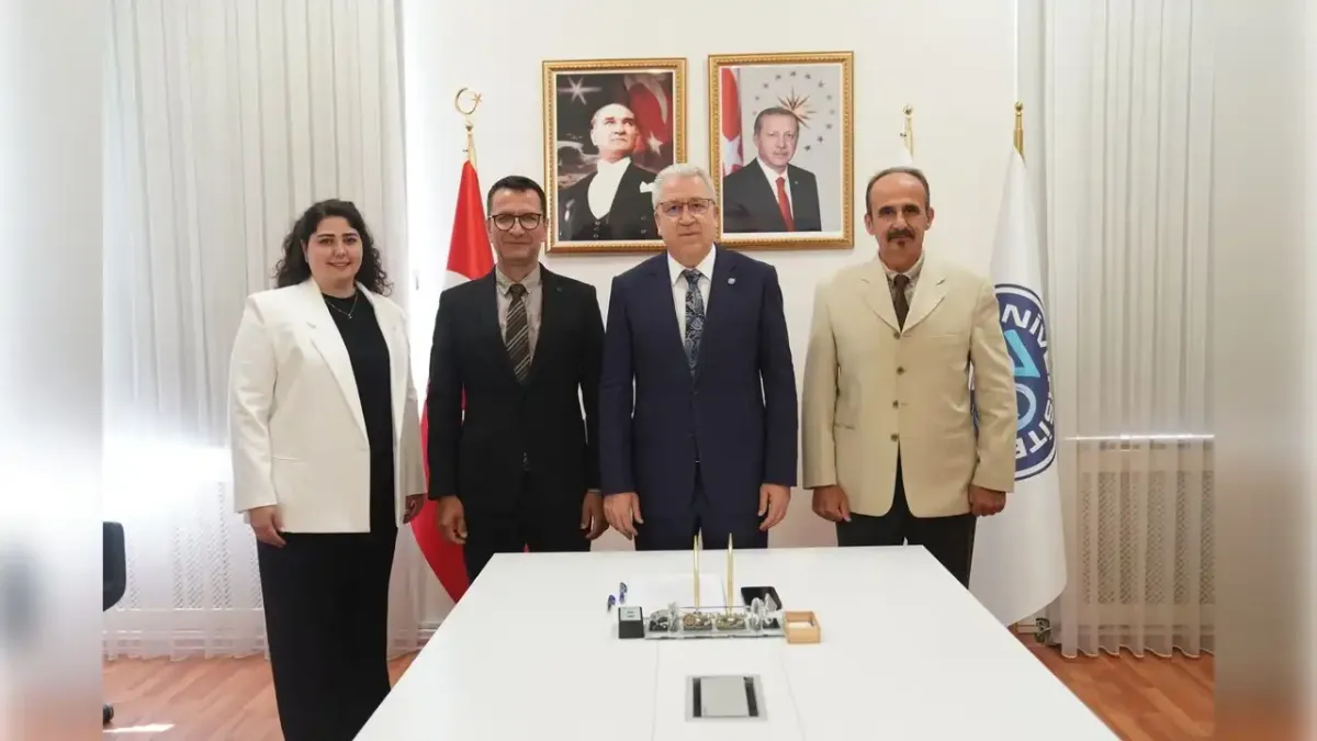 Ege’de Tunikatlar’a yönelik TÜBİTAK destekli araştırma projesi haberinin görseli