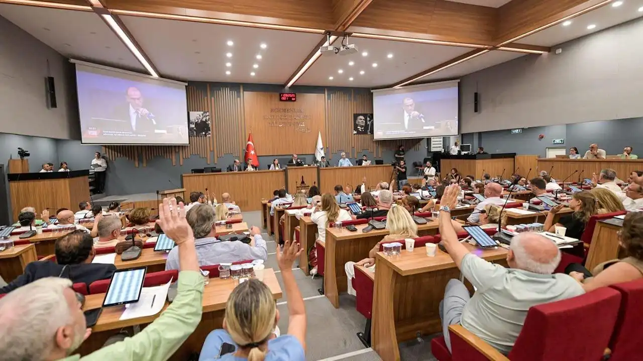 İzmir Büyükşehir’den entegre atık yönetimi hamlesi: Yeni konsey oluşturulacak