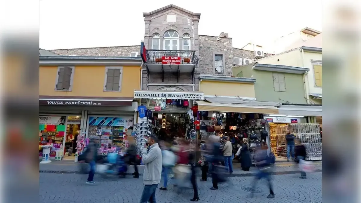 Kemeraltı esnafından Konak Belediyesi'ne harç tepkisi