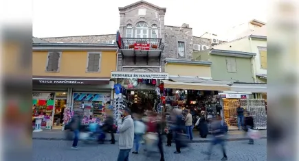 Kemeraltı esnafından Konak Belediyesi'ne harç tepkisi