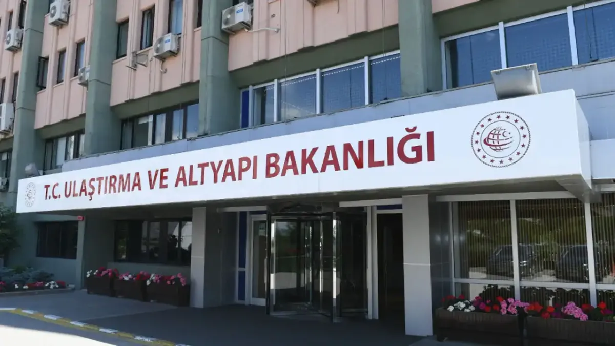Otoyol ve köprüler ile ilgili bakanlıktan önemli açıklama! haberinin görseli