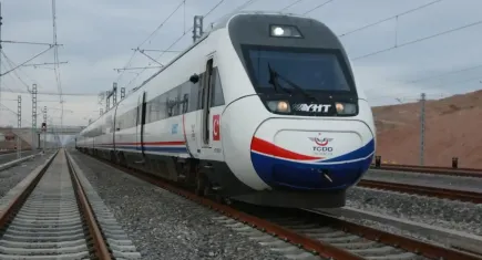 TCDD’de iş fırsatı kapında! Hangi kadrolar için alım yapılacak? Başvuru şartları neler? Detaylar haberimizde..