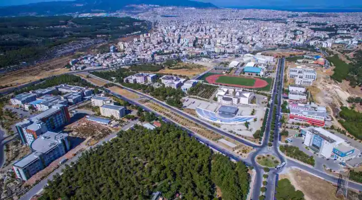 DEÜ, stratejik alanlarda dört yeni programla eğitim yelpazesini genişletti