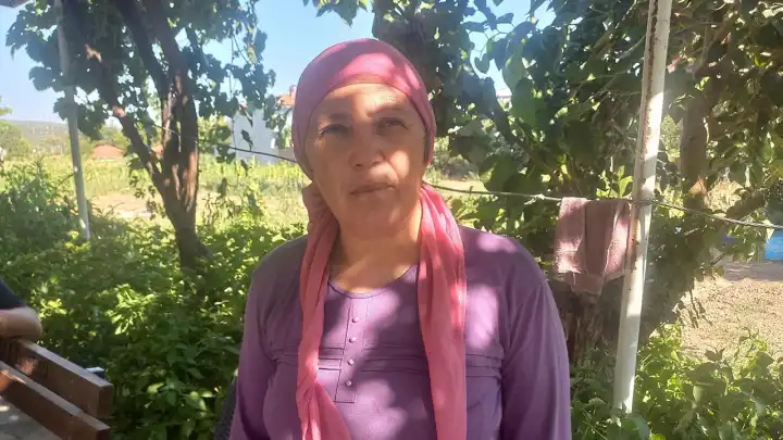 Sındırgı depreminde 15 dakika ile hayatta kaldı