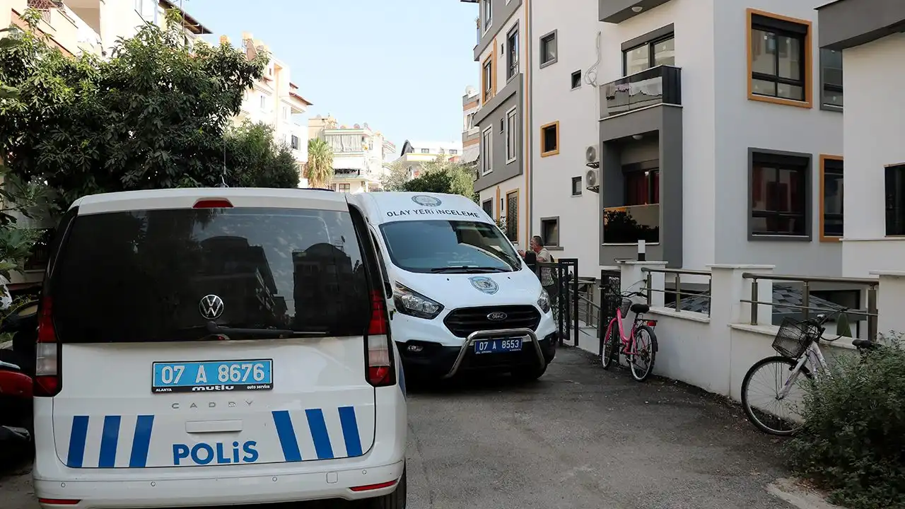 Antalya'da akılalmaz olay: Emlakçıyı arayıp arkadaşını öldürdüğünü söyledi