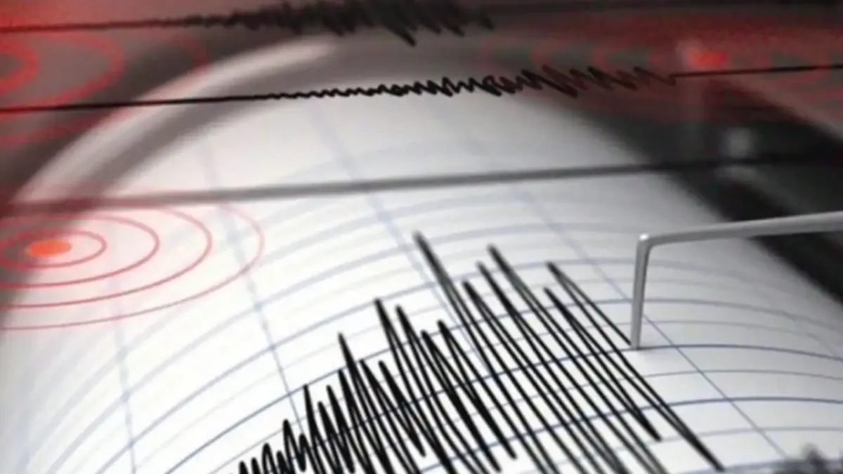 Balıkesir Sındırgı&#039;da deprem! haberinin görseli