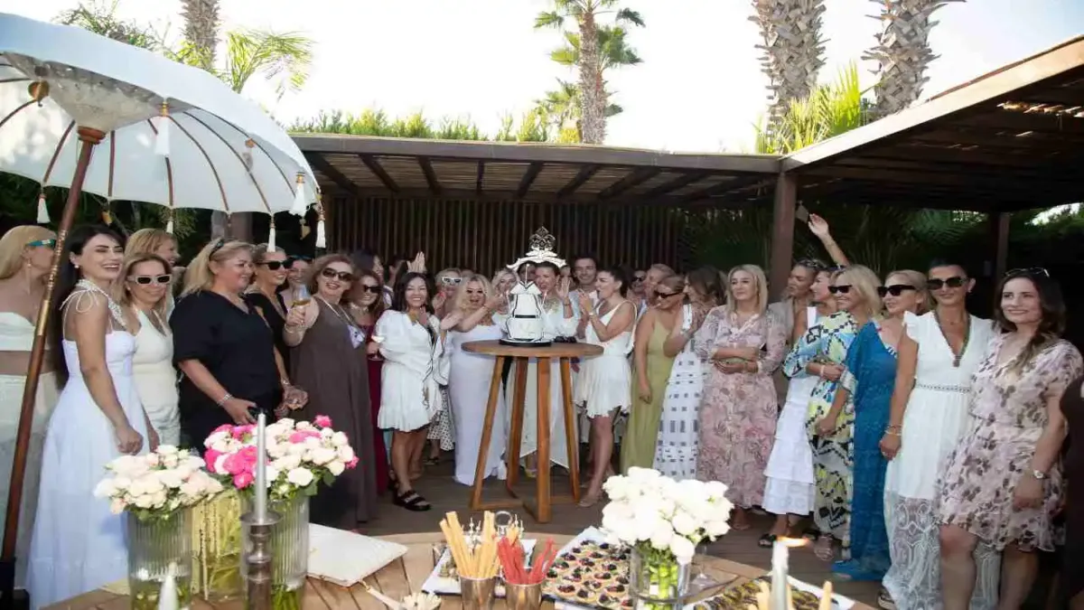 Çeşme’de moda rüzgarı