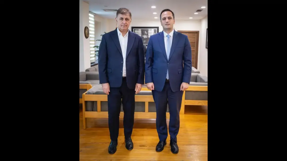 Eşki’den Tugay’a ziyaret: Bornova’ya müjdelerimiz var haberinin görseli
