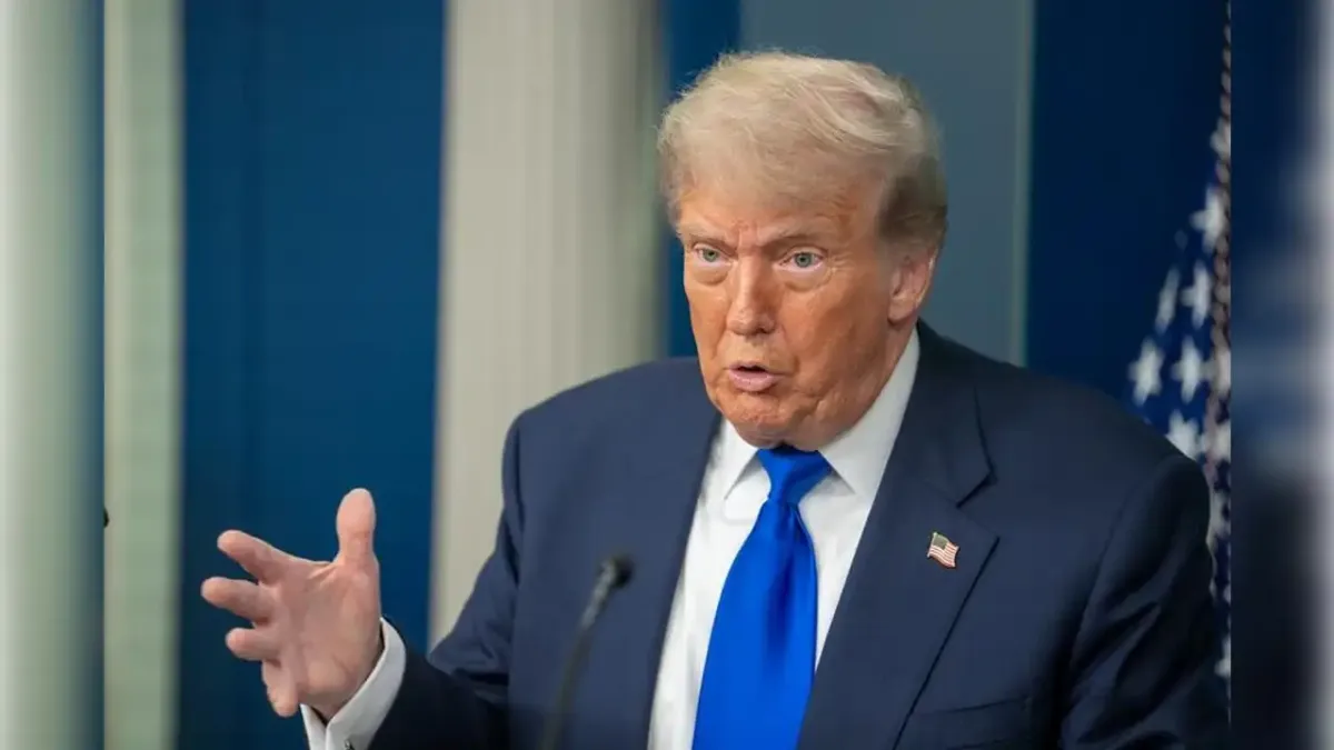 Trump’tan Putin görüşmesi öncesi medyaya sert tepki haberinin görseli