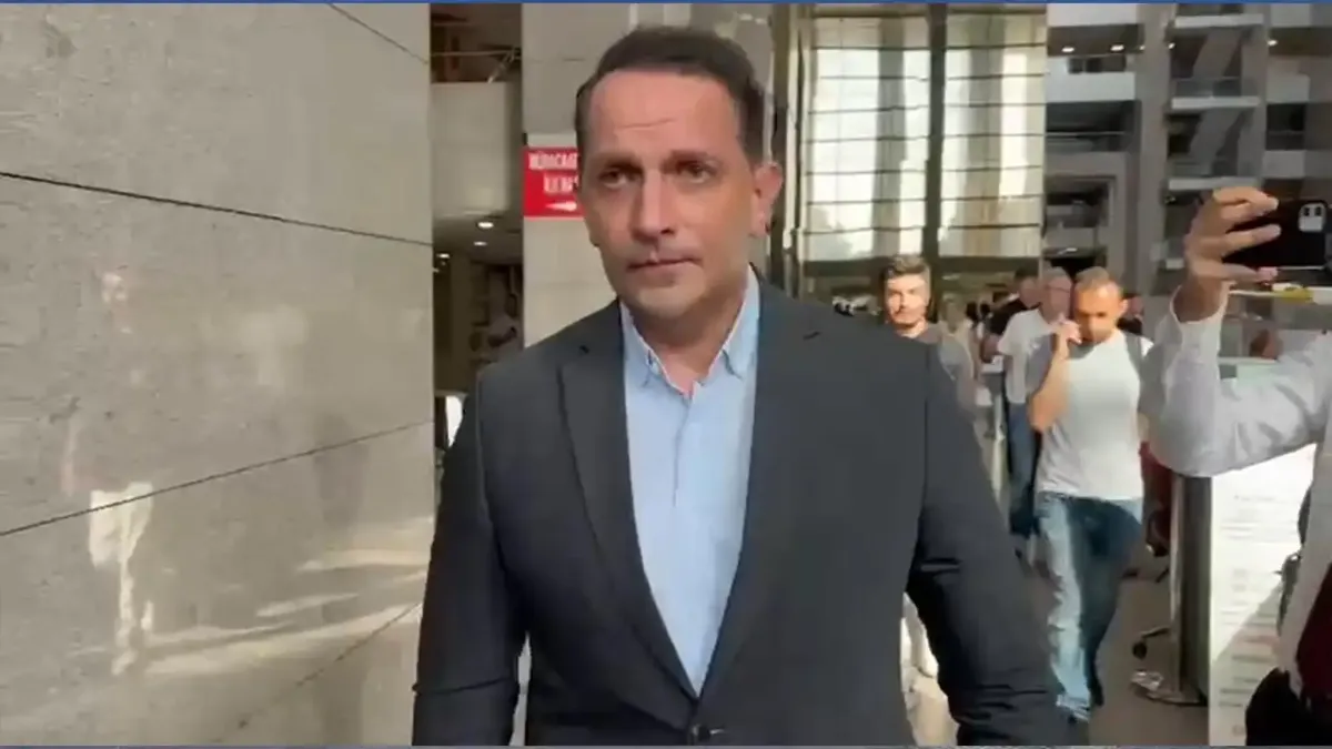 Avukat Mücahit Birinci Özgür Özel&#039;den şikayetçi olacak! haberinin görseli