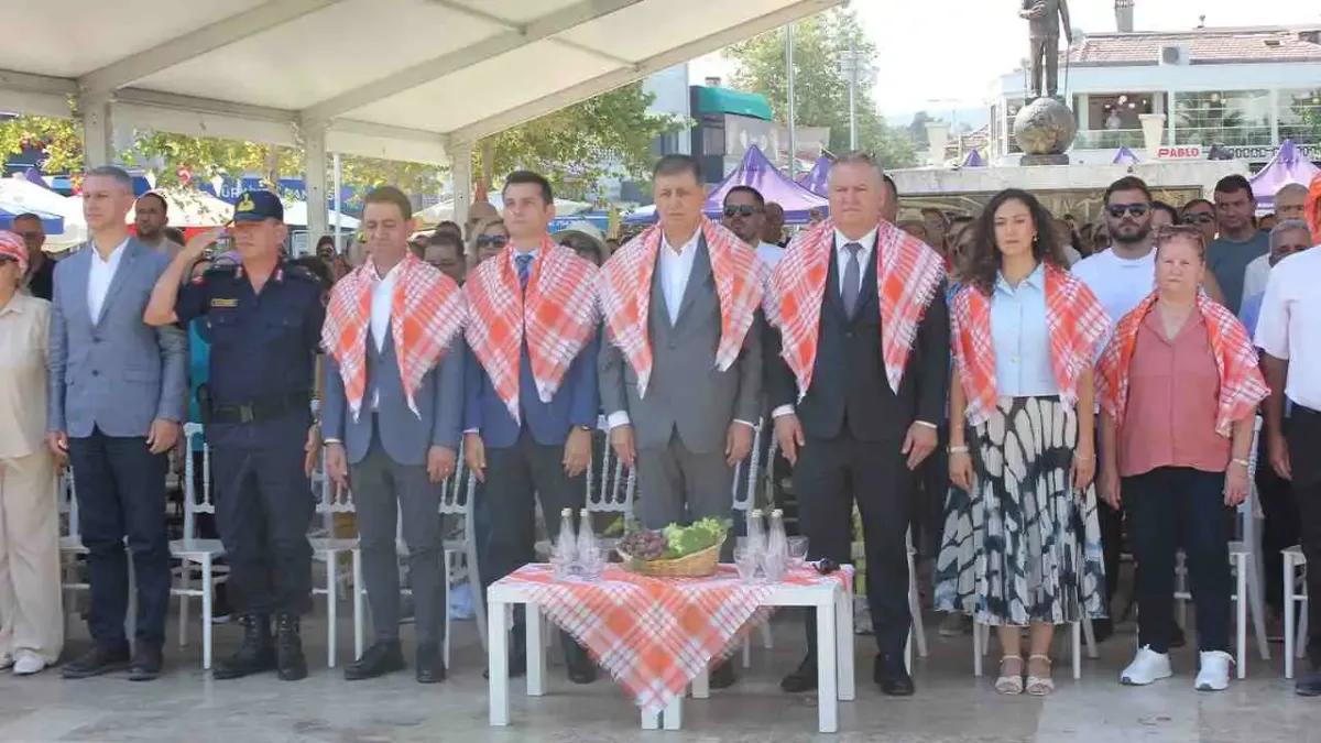 Bağbozumu Şenliği’nde Atatürk ve gelecek vurgusu haberinin görseli