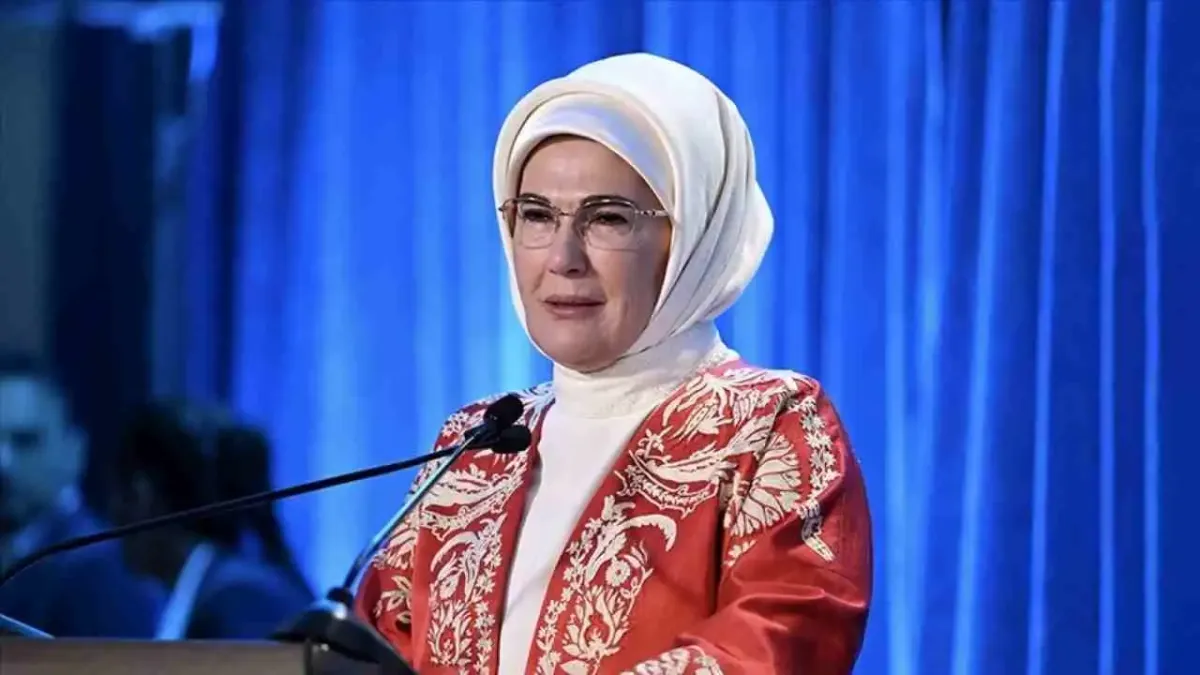 Emine Erdoğan&#039;dan AK Parti’nin 24. yılına özel mesaj haberinin görseli