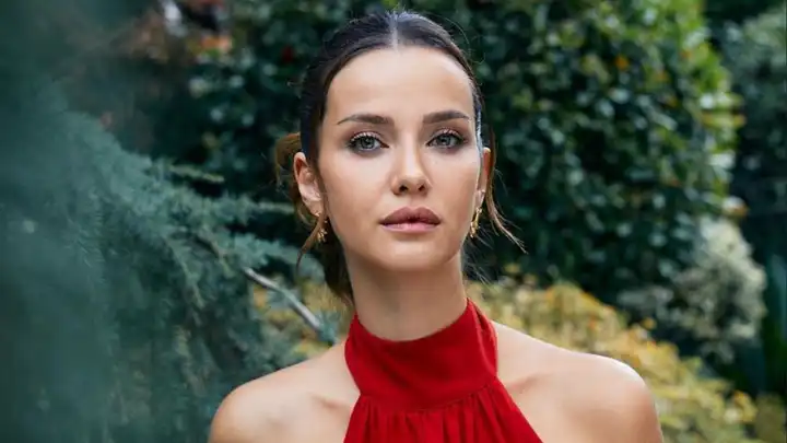 İrem Helvacıoğlu hamilelikte büyük tehlike atlattı: Denizde korku dolu anlar!