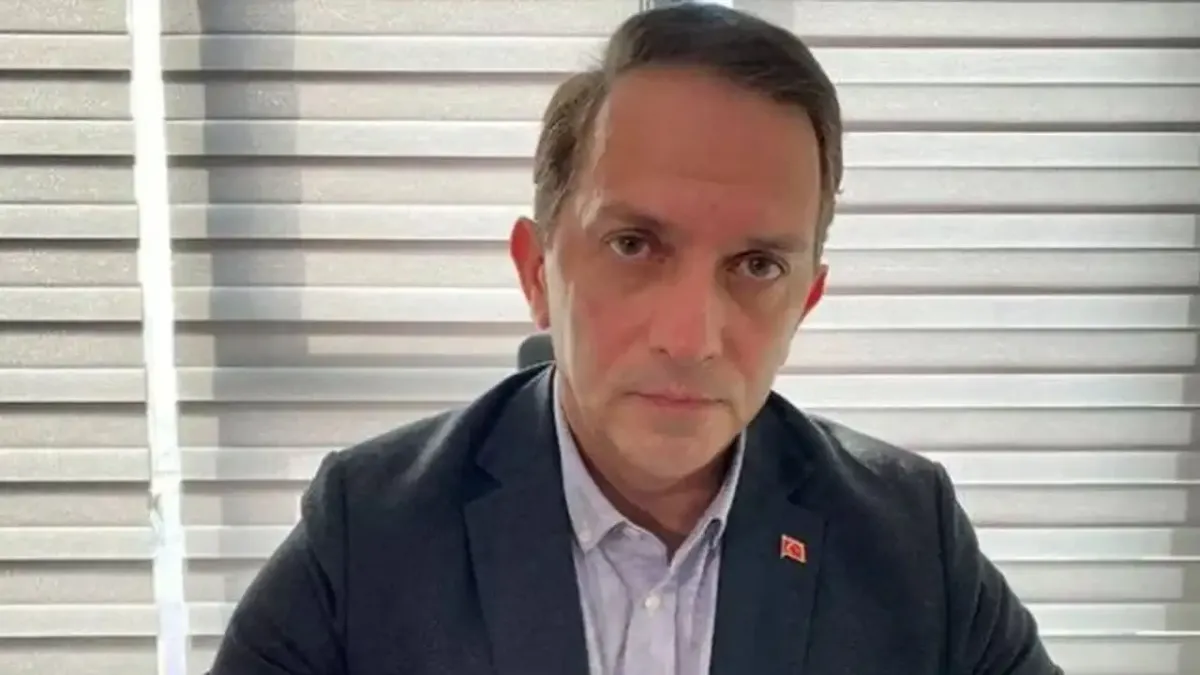 Mücahit Birinci&#039;den Özel&#039;e sert yanıt haberinin görseli