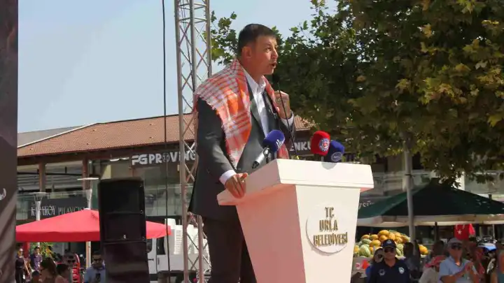 Tugay Kaymakam’a seslendi: Alkışlamanızı bekliyorum
