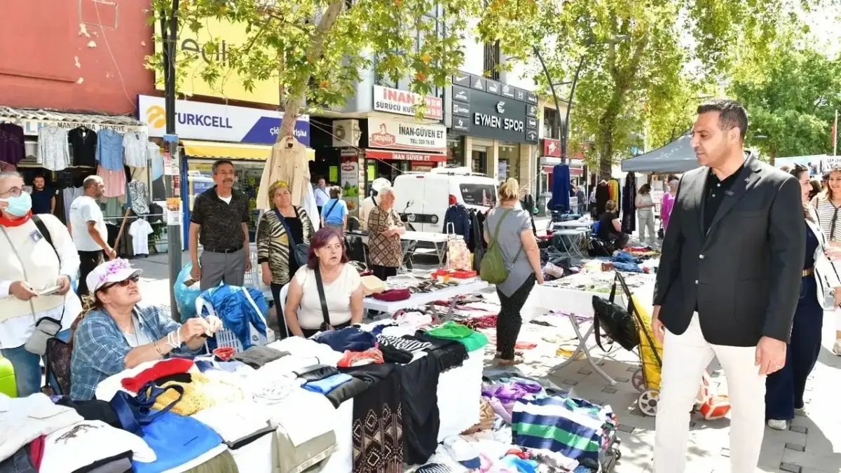 Çiğli Belediyesi’nden 2’nci El Eşya ve Kıyafet Kermesi haberinin görseli