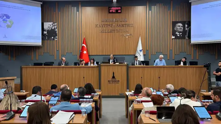 Çöp sorununda Menemen tartışması: Olumsuzlukları kaldırabilecek durumda değil