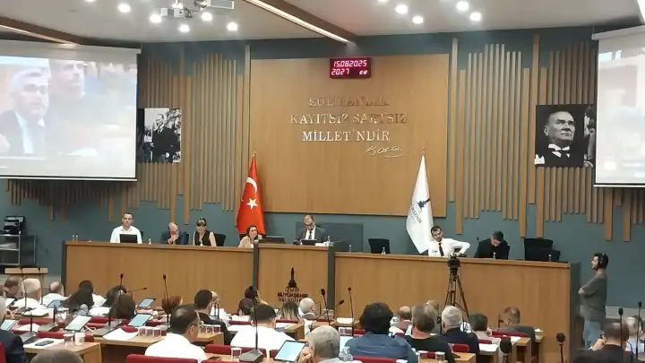 Meclis karar özetlerine tasarruf ayarı: AK Parti’den sert çıkış!