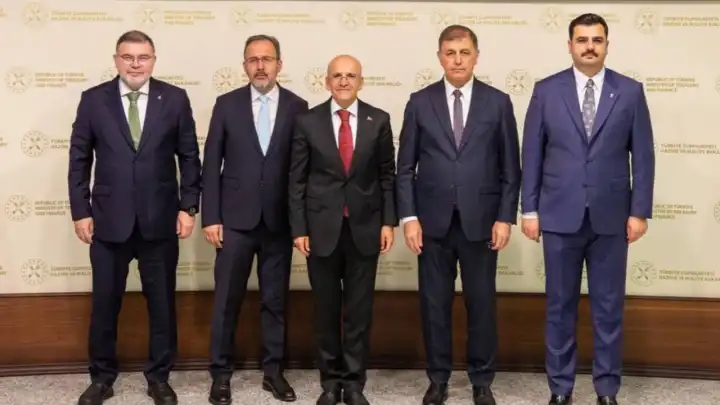 Tugay’dan ‘AK Parti’ye mi geçecek?’ iddialarına yanıt: Beraberlik içinde olmamız gayet doğal